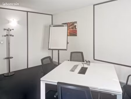 bureau privé à louer pour 4 personnes à paris auteuil paris