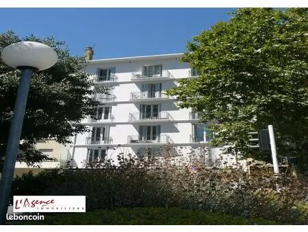 castigneau t2 47m² très lumineux au dernier étage  cave