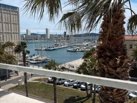 magnifique studio + sellier vue port toulon