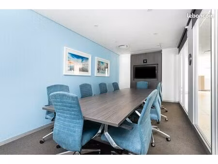 bureau en espace ouvert à louer pour 10 personnes à paris saint lazare paris
