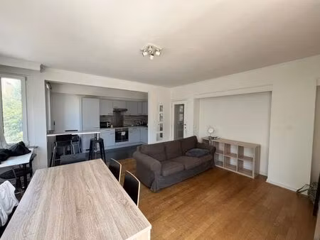 superbe appartement 2 chambres à 2 pas des guillemins