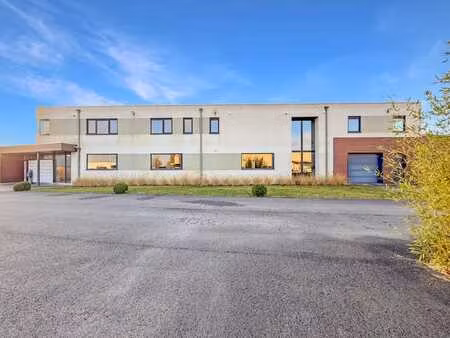 immeuble de bureaux de 650 m² + 35 emplacements de parking