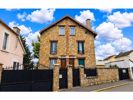 maison poissy m² t-10 à vendre  1 299 000 €