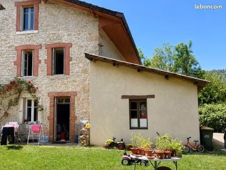 appartement avec jardin  garage et grenier
