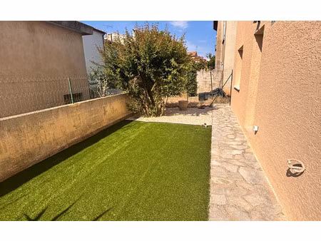 location appartement  m² t-2 à mauguio  850 €
