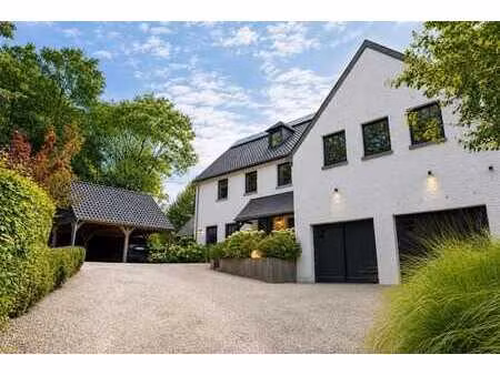 splendide villa de qualité avec piscine!