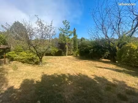 terrain 912 m² villecroze