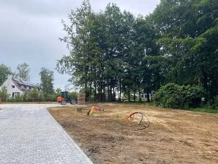 terrain rare de 17 ares dans quartier ultra recherché