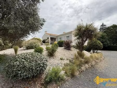 vente maison à paulx (44270) : à vendre / 122m² paulx