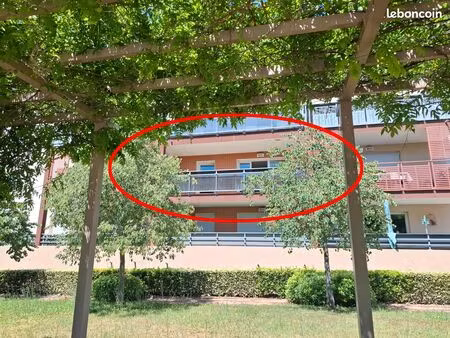 t2 lumineux de 40m² avec belle loggia au cœur de puget s/argens