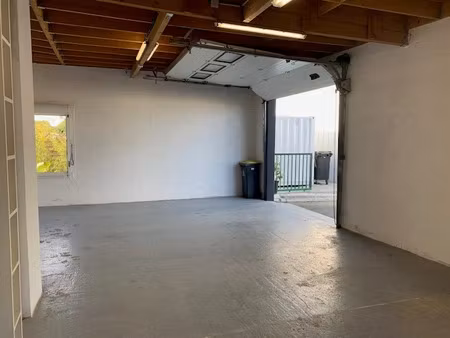 location locaux professionnels 70 m² à ploeren (56880)  500 €