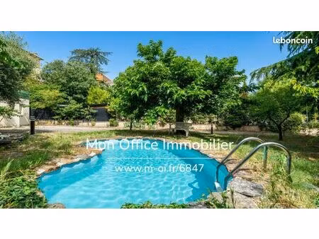 maison de ville 7 pièces 300 m²