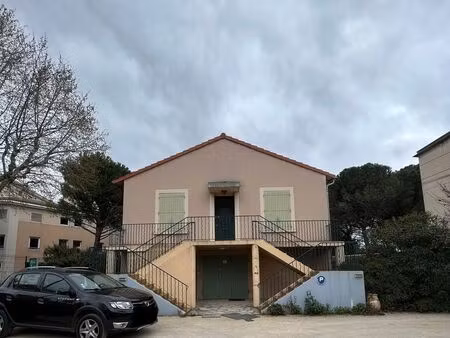 local / bureau professionnel