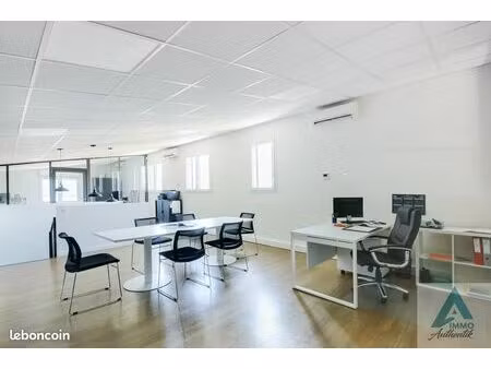 local 115 m² roquevaire