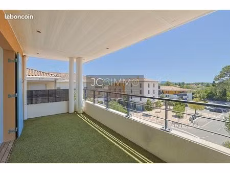 appartement 3 pièces 64 m²