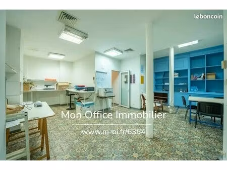 local 102 m²
