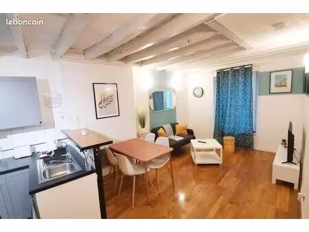 t2 meublé en duplex – grande rue – centre-ville château-thierry – 600 + 50 de charges