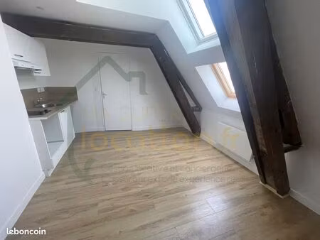 studio 14 m² saint-quentin