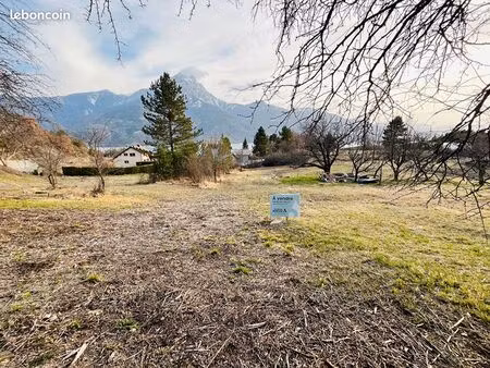 terrain 440 m² savines le lac