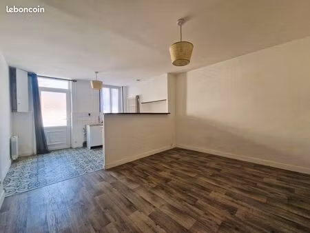 logement plain-pied  jardin centre st pourçain sur sioule