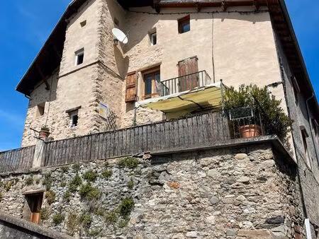 grande maison composée de 4 appartements - tallard