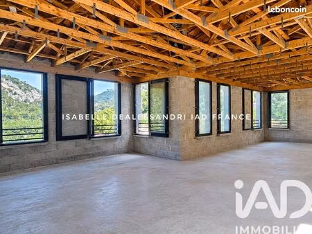 villa 5 pièces 134 m²