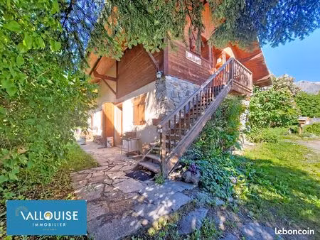 chalet 7 pièces 120 m²