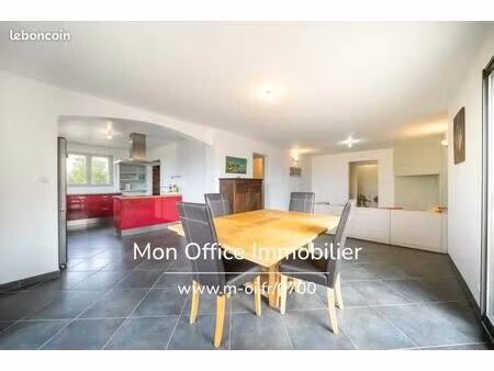 maison 6 pièces 190 m²