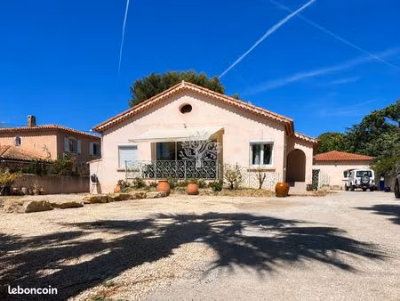 maison 4 pièces 200 m²