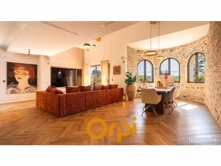 villa 5 pièces 192 m²