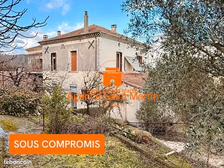 immeuble 10 pièces 313 m²