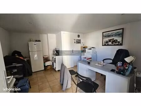 local commercial 100 m² puget-sur-argens