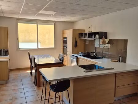 local commercial + chambres