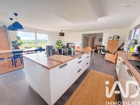 propriété 6 pièces 139 m²