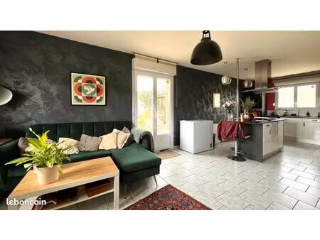propriété 3 pièces 69 m²