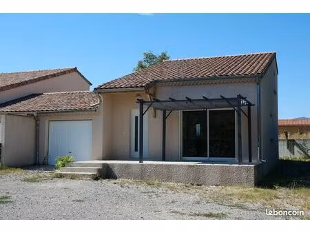 maison à louer à vesseaux