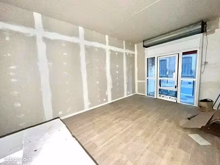 local commercial 104 m² vidauban