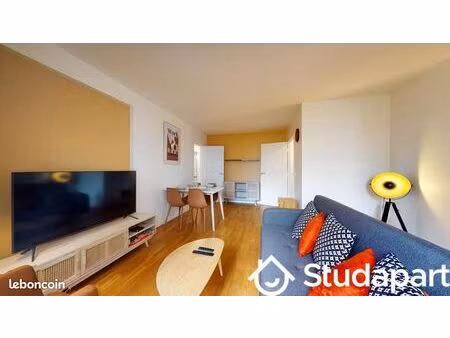 chambre 1 pièce 11 m²