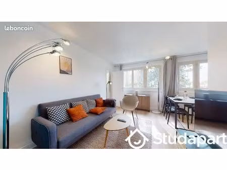 chambre 1 pièce 9 m²