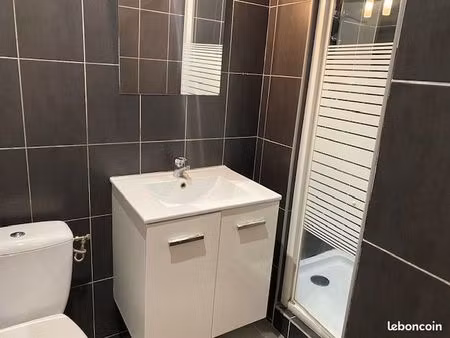location f2 - colombes