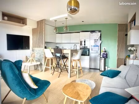 puteaux – quartier des arts – t4 familial meublé de 81 m² – résidence récente – parking – 
