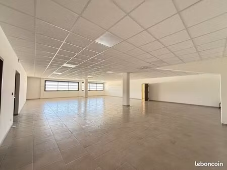 bureaux 470 m² la crau