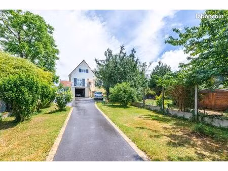 maison 7 pièces 140 m²