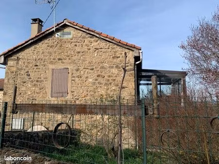 maison proche lac d’issarlès