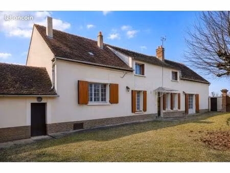 rare longère de charme 180 m² au calme avec grange