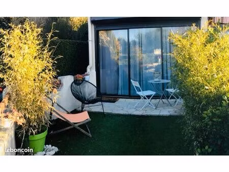 joli t1 et jardin  parking  600m de la plage  sanary sur mer