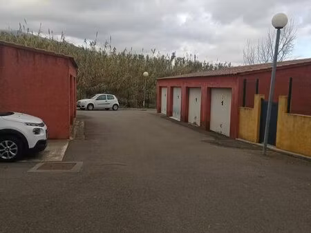 garage extérieur
