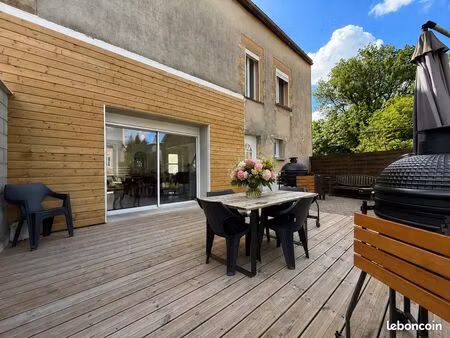 maison 5 pièces 104 m²