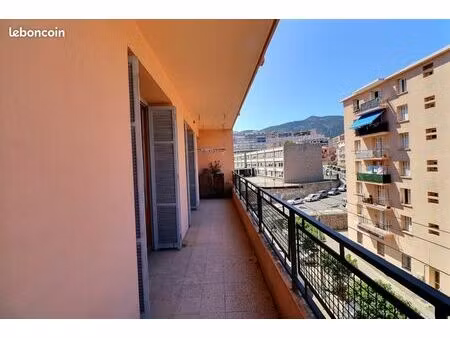 appartement 3 pièces 100 m²