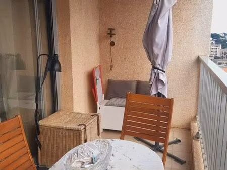 t1 sur les hauteurs de bastia avec terrasse et vue mer sur la mer